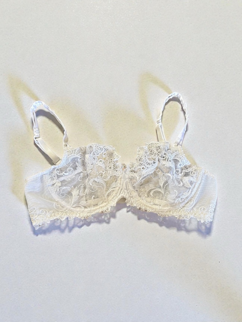 LISE CHARMEL / UNDERWIRED BRA WHITE LACE FLORAL